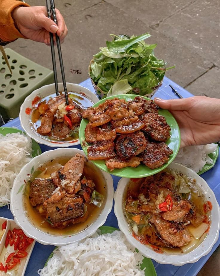bun cha can be found easily from street vendors to luxury restaurants