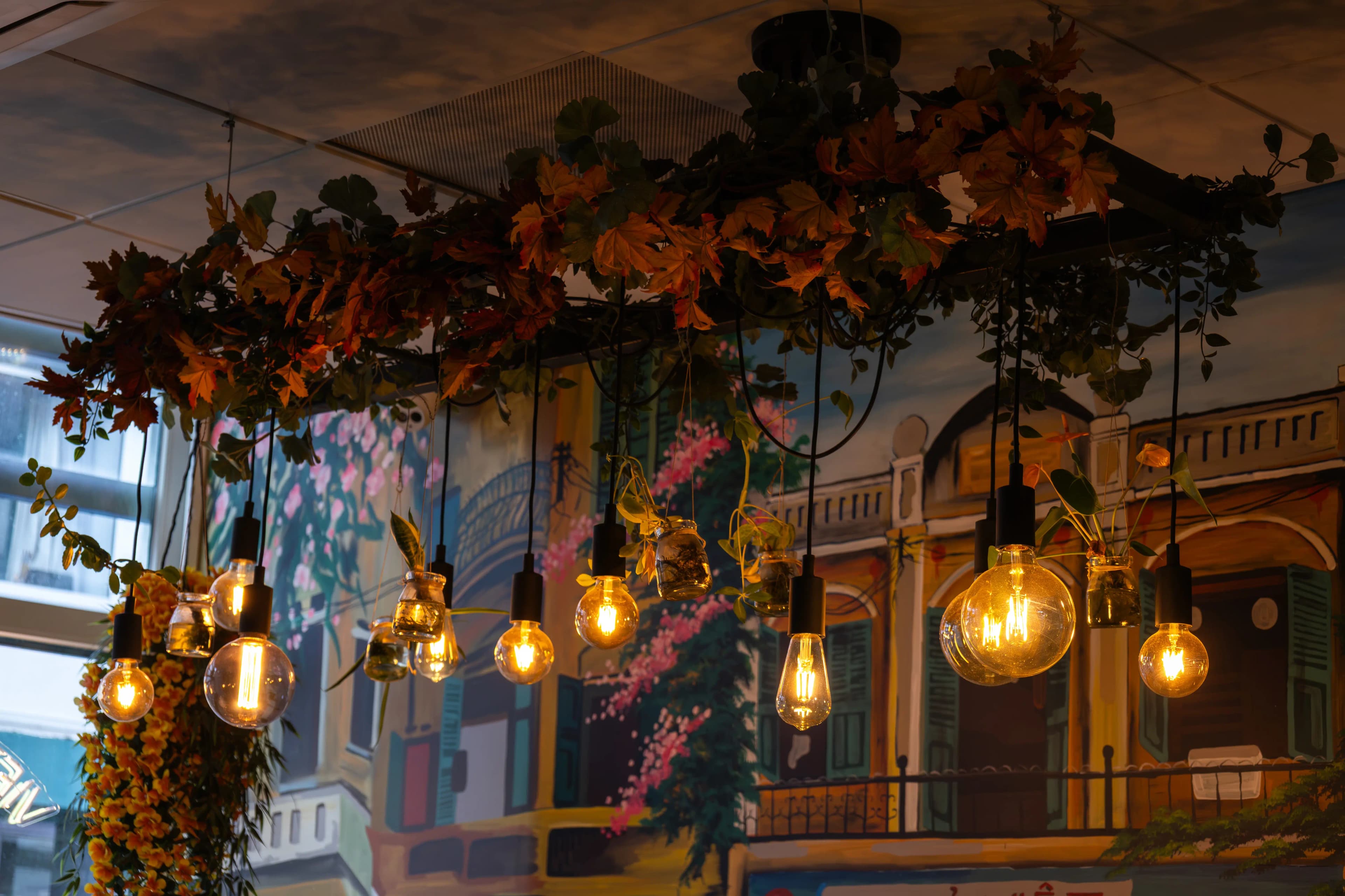 Guest testimonials background at Vina Noodles